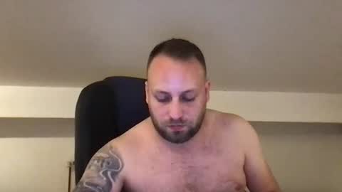 Snapshot of kobasic chatting on October 26, 1:33 am hugo online show from October 26, 1:33 am