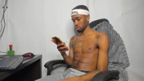 kofi online show from January 7, 10:12 pm