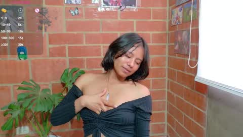 Snapshot of komatsu_ chatting on March 11, 11:48 pm Komatsu Lilith online show from March 11, 11:48 pm