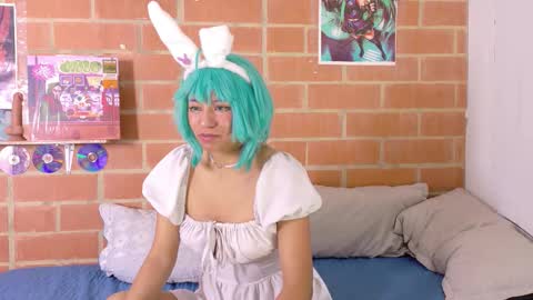 Snapshot of komatsu_ chatting on October 30, 7:32 am Komatsu Lilith online show from October 30, 7:32 am