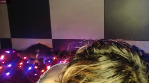 Snapshot of konekokawai chatting on September 23, 5:38 pm konekokawai online show from September 23, 5:38 pm