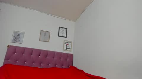 Snapshot of konie_hot chatting on February 3, 6:28 pm konie Diaz online show from February 3, 6:28 pm