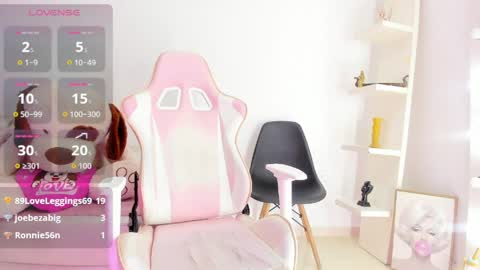 Koral Cuz online show from April 7, 2:17 pm