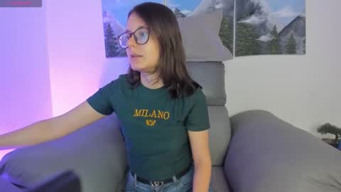 Snapshot of koraline_6 chatting on December 1, 1:49 pm Koraline online show from December 1, 1:49 pm