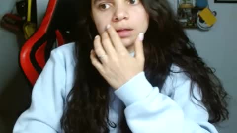 Snapshot of koranikky08 chatting on December 10, 2:16 am Karoll online show from December 10, 2:16 am