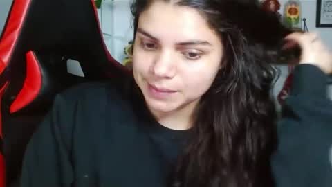 Snapshot of koranikky08 chatting on December 24, 2:32 am Karoll online show from December 24, 2:32 am