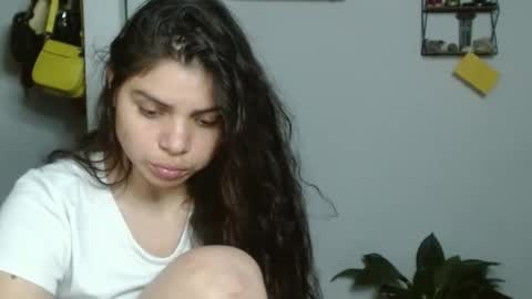 Snapshot of koranikky08 chatting on February 13, 5:37 am Karoll online show from February 13, 5:37 am