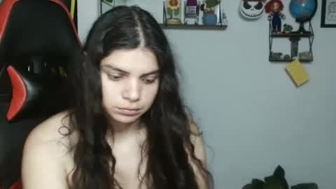 Snapshot of koranikky08 chatting on February 21, 3:23 am Karoll online show from February 21, 3:23 am