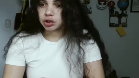 Snapshot of koranikky08 chatting on February 22, 8:31 pm Karoll online show from February 22, 8:31 pm