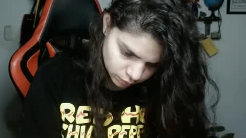 Snapshot of koranikky08 chatting on February 26, 2:15 am Karoll online show from February 26, 2:15 am