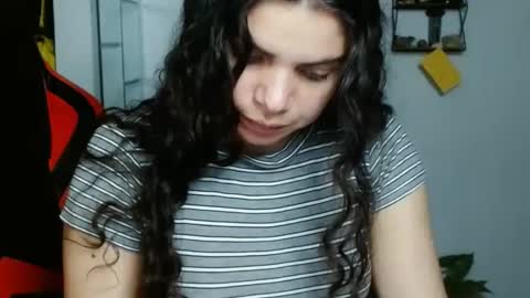 Snapshot of koranikky08 chatting on February 26, 11:48 pm Karoll online show from February 26, 11:48 pm