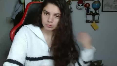 Snapshot of koranikky08 chatting on March 1, 1:22 am Karoll online show from March 1, 1:22 am