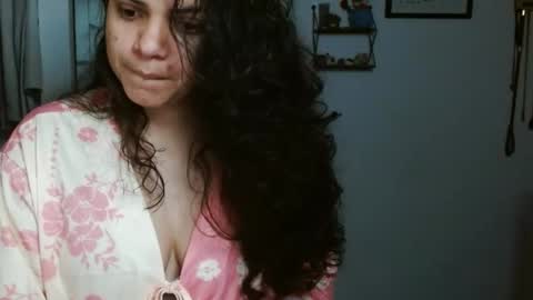 Snapshot of koranikky08 chatting on October 16, 2:01 am Karoll online show from October 16, 2:01 am