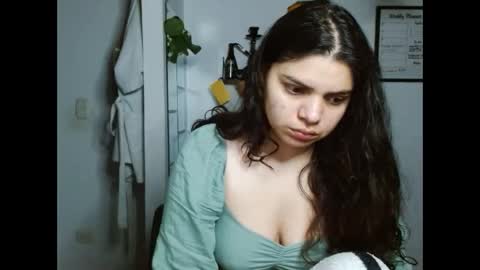 Snapshot of koranikky08 chatting on October 22, 2:12 am Karoll online show from October 22, 2:12 am