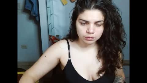 Snapshot of koranikky08 chatting on November 6, 2:12 am Karoll online show from November 6, 2:12 am