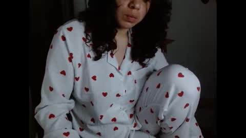 Snapshot of koranikky08 chatting on December 18, 3:01 am Karoll online show from December 18, 3:01 am