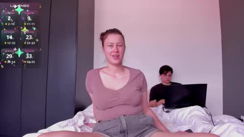 Twiix online show from September 30, 7:52 pm