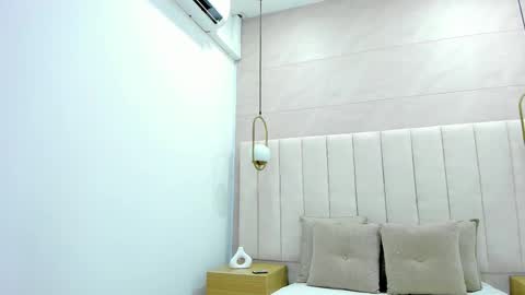 K O S M I C online show from March 5, 7:06 pm