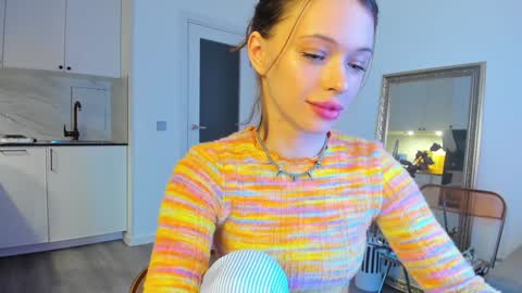 kossie_ online show from February 6, 2:58 pm