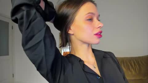 kossie_ online show from November 24, 8:30 pm