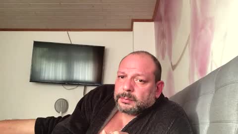 Kosta online show from December 5, 1:38 pm