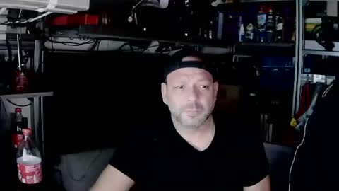 Kosta online show from December 6, 7:01 pm