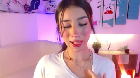 Elizabeth online show from February 19, 12:12 pm