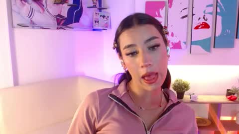 Elizabeth online show from March 5, 12:12 pm