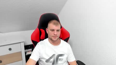 Snapshot of kozik1992 chatting on December 1, 11:32 pm Bartek online show from December 1, 11:32 pm