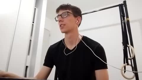 Snapshot of kpo10 chatting on November 22, 6:40 pm Facu online show from November 22, 6:40 pm