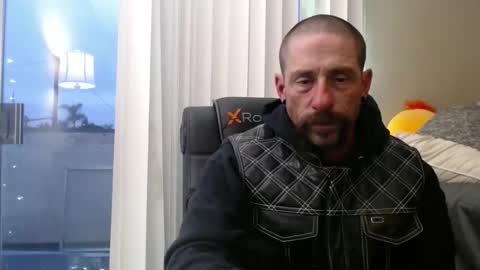 Snapshot of kraazeeme88 chatting on December 12, 12:59 am BigDaddy online show from December 12, 12:59 am