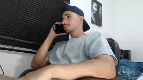 kratoswolf online show from December 14, 7:58 am