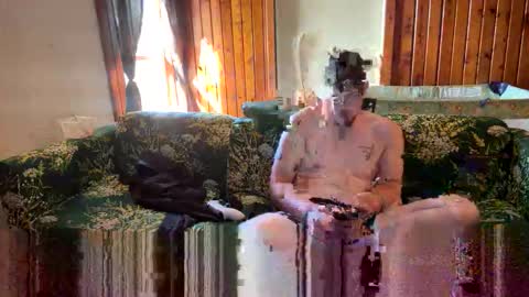 Snapshot of krimsoncircuit chatting on October 13, 7:14 pm krimsoncircuit online show from October 13, 7:14 pm