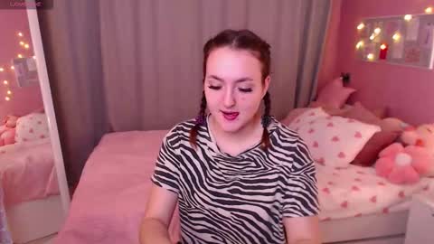 kris_loken online show from December 5, 7:39 am