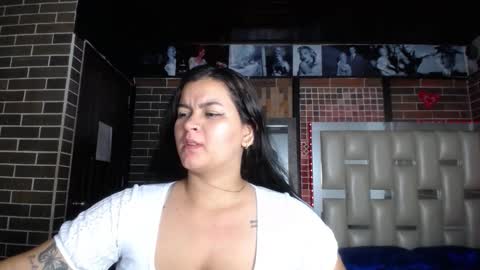 kriss_sweetboobs online show from March 4, 12:22 pm