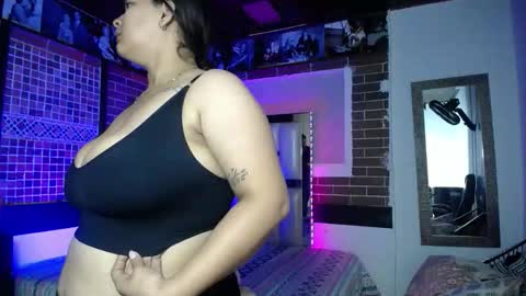 kriss_sweetboobs online show from March 24, 12:32 pm