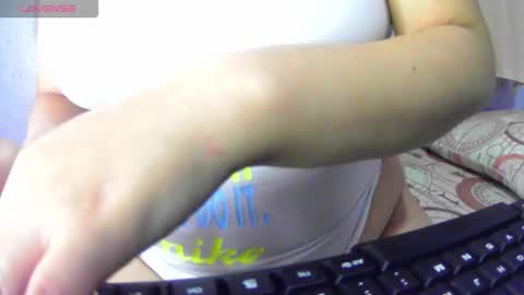 Snapshot of krissone_1 chatting on October 9, 10:52 pm krissone online show from October 9, 10:52 pm