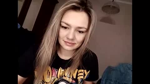 Snapshot of krisssexi chatting on January 30, 1:53 pm KrissSexi online show from January 30, 1:53 pm