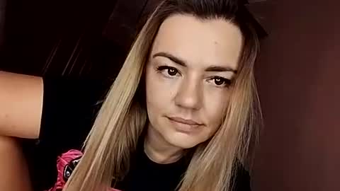 Snapshot of krisssexi chatting on September 12, 8:14 am KrissSexi online show from September 12, 8:14 am