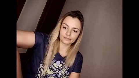 Snapshot of krisssexi chatting on November 6, 3:46 pm KrissSexi online show from November 6, 3:46 pm