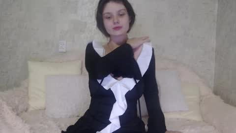 krissvoss online show from October 17, 9:17 pm