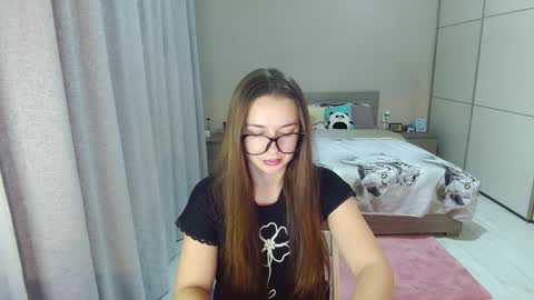 Snapshot of kristall_xxx chatting on October 19, 4:24 am twitter Annemarye 23 online show from October 19, 4:24 am