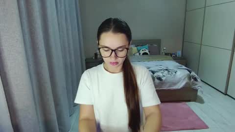 Snapshot of kristall_xxx chatting on October 21, 4:46 am twitter Annemarye 23 online show from October 21, 4:46 am