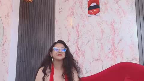 kristalvelvet online show from January 8, 3:53 am