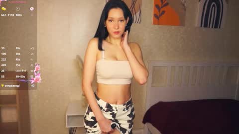 Emma online show from December 16, 9:09 pm