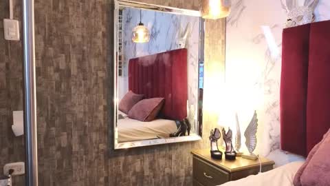 Snapshot of kristaritter chatting on September 25, 2:48 am Krista Ritter online show from September 25, 2:48 am