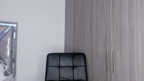 kristen_dollts online show from November 17, 1:55 am