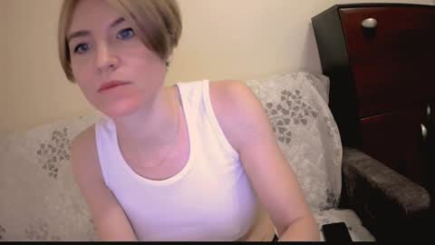 Snapshot of kristina_vagner chatting on January 28, 4:18 am kristina_vagner online show from January 28, 4:18 am