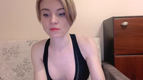 Snapshot of kristina_vagner chatting on February 2, 10:57 am kristina_vagner online show from February 2, 10:57 am