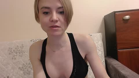 Snapshot of kristina_vagner chatting on February 2, 2:34 pm kristina_vagner online show from February 2, 2:34 pm